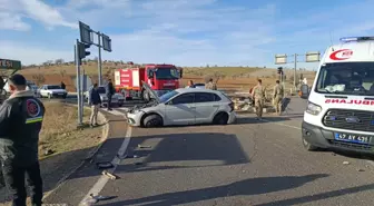 TIR'ın çarptığı otomobilin sürücüsü ağır yaralandı