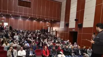 Varto'da aile konulu konferans düzenlendi