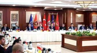 Bakan Güler: 'PKK'yı tam bitirdiğimiz anda terör örgütü de 'Terörsüz Türkiye' sürecine uyacağını açıkladı'