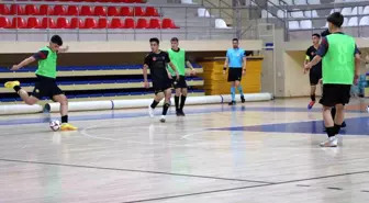 Bilecik'te genç erkekler futsal müsabakaları büyük heyecana sahne oluyor