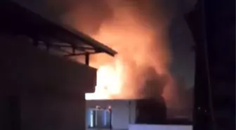 Bursa'da çatı yangını mahalleyi ayağa kaldırdı