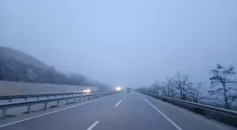 Çankırı-Ankara kara yolunda sis etkili oluyor