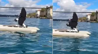 Boğaz'a böyle açıldı, düştüğü not hayli manidar: Peçeliyiz diye...