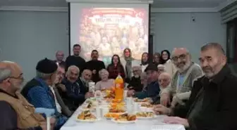 Çocuklar gibi şendiler: Yerli Malı Haftası Bayburt'taki huzurevinde neşeyle kutlandı