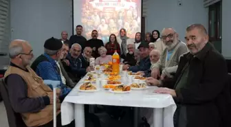 Çocuklar gibi şendiler: Yerli Malı Haftası Bayburt'taki huzurevinde neşeyle kutlandı