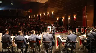Diyarbakır'da Polis Akademisi Armoni Orkestrası konser verdi