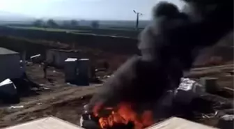 Elazığ'da park halindeki araç alev alev yandı