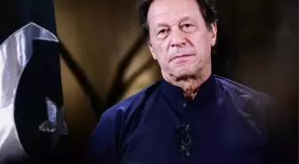 Eski Pakistan Başbakanı Han ile eşine 17'şer yıl hapis cezası