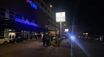 Kendisini ve çocuğunu darbettiğini öne sürdüğü kocasını bıçakla yaraladı