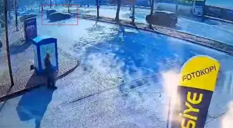 Makas atan otomobil ağaca çarpıp takla attı: 1 ölü