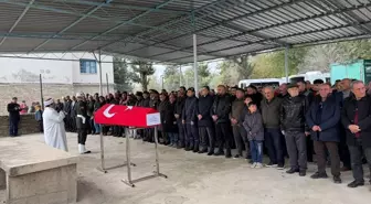 Adana'da Kıbrıs gazisi Ramazan Kula'nın cenazesi defnedildi