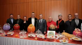 Antalya'da coğrafi işaret başvurusu yapılan Döşemealtı kabağı tanıtıldı