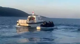 Aydın'da 12 düzensiz göçmen ve 1 göçmen kaçakçısı yakalandı