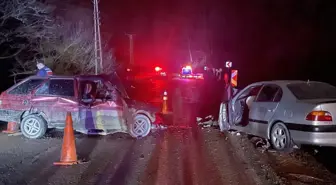 Bolu'da iki otomobilin çarpıştığı kazada biri ağır 6 kişi yaralandı