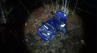 Bursa'da şarampole yuvarlanan otomobildeki 3 kişi yaralandı