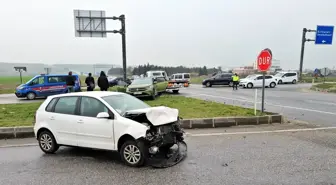 Edirne'de otomobiller çarpıştı; 7 yaralı