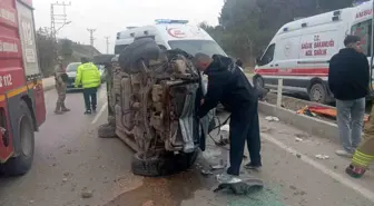 Hatay'da takla atan otomobil yan yattı: 5 yaralı