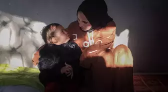 İsrail saldırıları Gazze'de kadınları annelikten, küçükleri çocukluktan mahrum etti