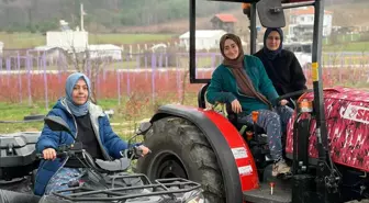 Kentten kırsala dönüp yaban mersini yetiştiren kadınlar, hemcinslerinin de bütçelerine katkı sağlıyor