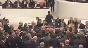 Meclis'te AK Parti ve CHP'li vekiller arasında yumruklu kavga