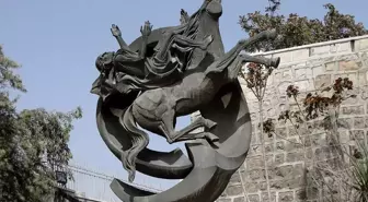 Papa II. John Paul'ün hediye ettiği Aziz Paul heykeli çalındı