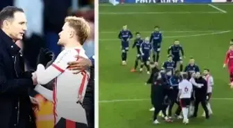 Rakip takım oyuncuları, ünlü teknik adam Lampard'ı saha içinde kovaladı