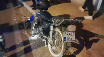 Sakarya'da panelvanla çarpışan motosikletteki genç hayatını kaybetti