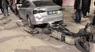 Şanlıurfa'da pikap ile motosiklet çarpıştı: 2 ağır yaralı