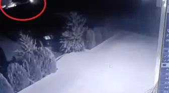 TIR'ın bariyerlere çarptığı kaza kamerada