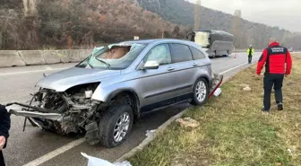 Amasya'da lastiği patlayan otomobil takla attı: 3 yaralı