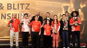 Bakan Bak'tan dünya şampiyonu olan milli satranççılara tebrik mesajı