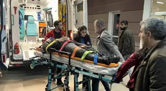 İki otomobil çarpıştı: 2 yaralı