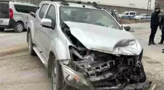 Karapınar'da tır ile kamyonet çarpıştı: 1 yaralı