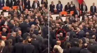 Meclis'teki yumruklu kavga esnasında dikkat çeken görüntü