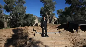 Nysa Antik Kenti'nde kütüphaneye ulaşılmasını sağlayan 1800 yıllık merdiven ortaya çıkarıldı