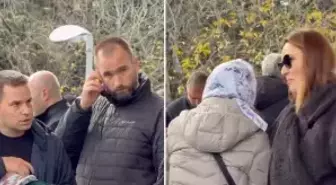 Pınar Altuğ'un o anları gözlerden kaçmadı! Cenazede tepki çeken detay