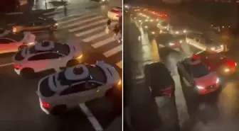 Şehirde büyük kaos! Otonom araçlar bir anda durdu, trafik kilitlendi