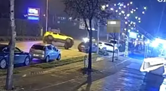 Taksi park halindeki otomobile çarpıp takla attı