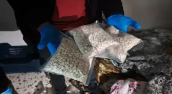 Adana'da 156 bin 418 uyuşturucu hap ele geçirildi, 5 zanlı tutuklandı