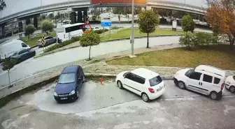 Ambulansa yol vermek isterken kaza yaptı: 4 yaralı