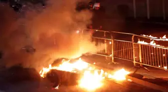 Arnavutluk'ta protestocular Başbakanlık binasına molotof kokteyli attı