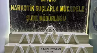 Bitlis'te durdurulan 2 araçta 6 kilo skunk ele geçirildi