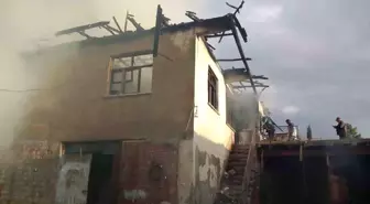 Burdur'da ev yangını