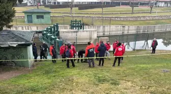 Eskişehir'de kayıp öğretmeni arama çalışmalarına kurbağa adamlar da katıldı