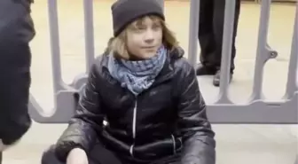 Greta Thunberg, Londra'daki Filistin eyleminde gözaltına alındı