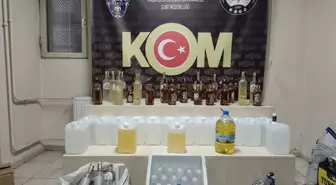 İzmir'de sahte içki operasyonunda 3 şüpheli tutuklandı