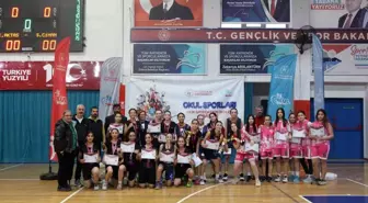 Şehit Cihan Aksan Ortaokulu şampiyon