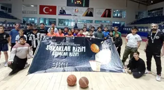 Sokak basketbolu Hakkâri'de nefes kesti