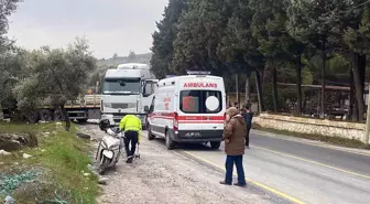 TIR'ın altında kalan sürücü ağır yaralandı