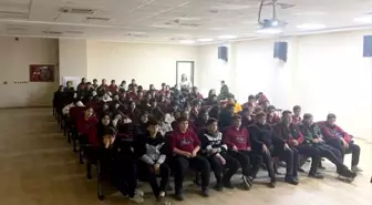 Yeşilay Şanlıurfa Şubesi'nden öğrencilere bağımlılıkla mücadele eğitimi